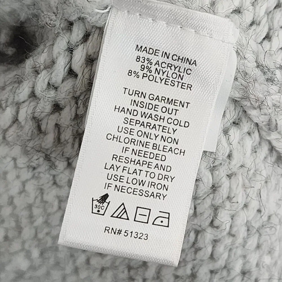 CeCe Womens Light Gray Knit Sweater With Pom Pom Detail Size M 23CT - Picture 5 of 7